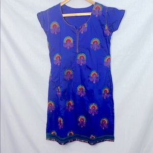 Elegant handstitched mid-length Indian Kurti top!